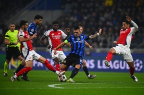  欧冠国际比赛日走向成谜；费耶诺德调整名单；压力陡增；临场指挥获称赞-九游